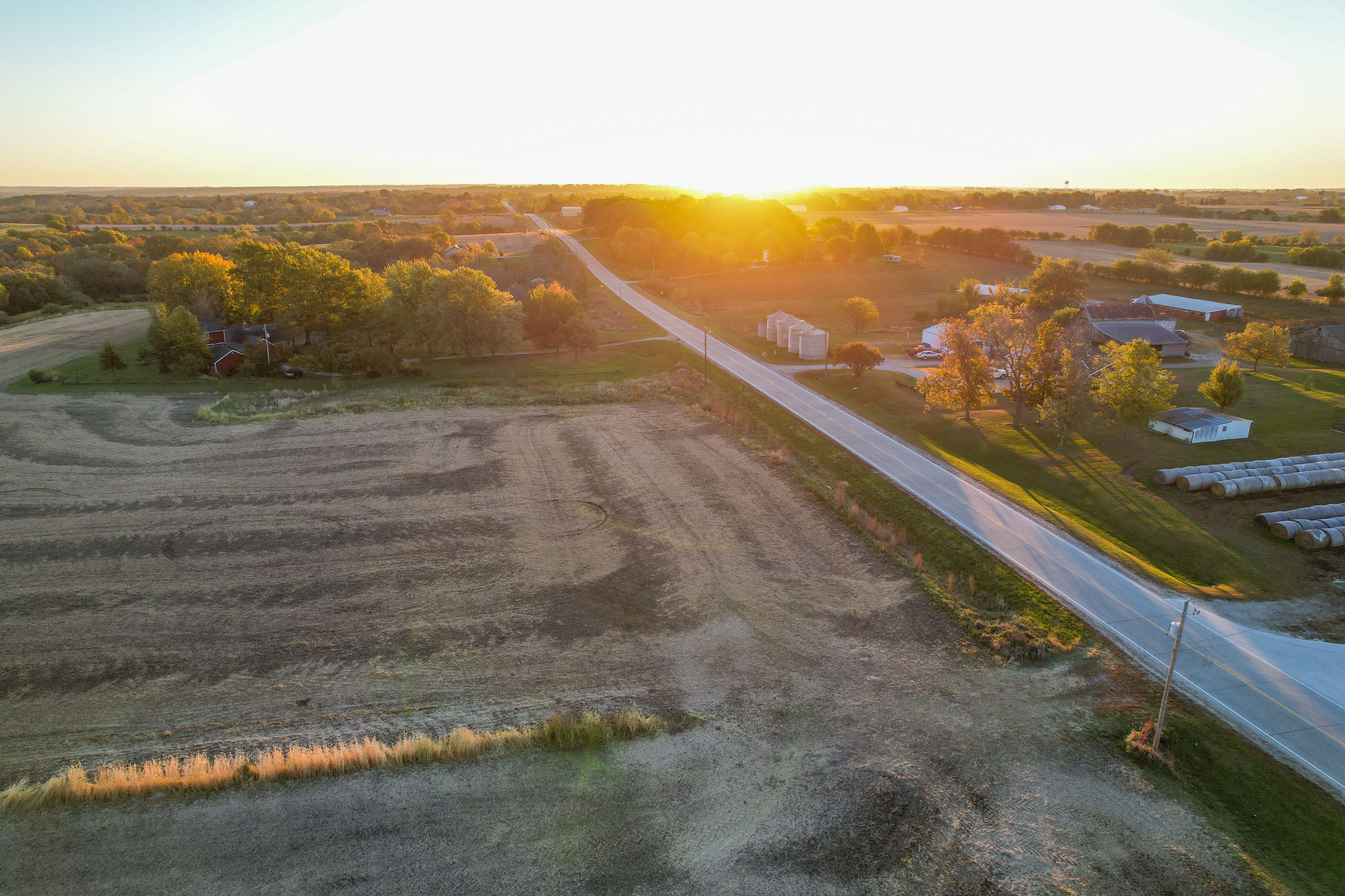 Listing Photo: 18712-Photo Oct 22 2025 7 51 48 AM